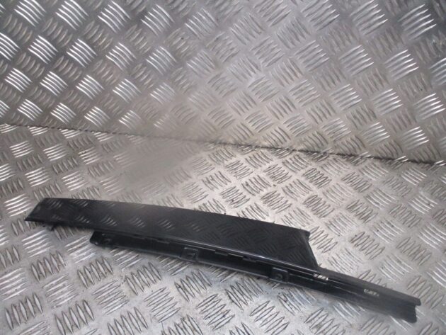 2016 GENUINE AUDI A3 8V FRONT LEFT PASSENGER SIDE DOOR PILLAR TRIM 8V5837901 - Image 3