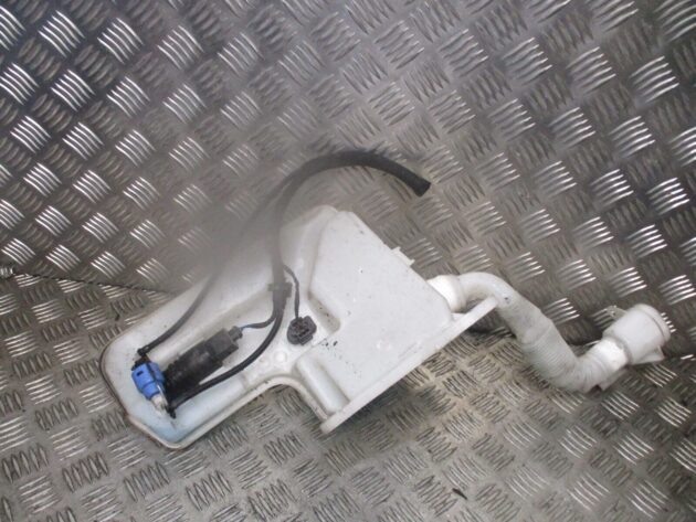 2017 GENUINE AUDI A3 8V FRONT WINDSCREEN WASHER BOTTLE 5Q0955448 - Image 3
