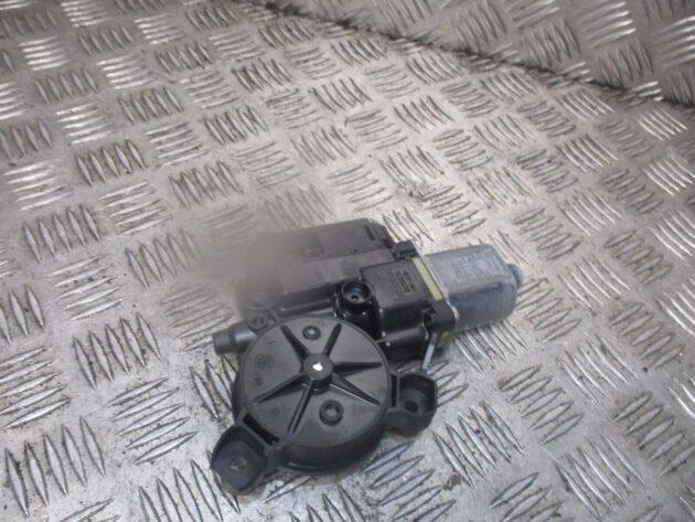 2012 GENUINE VW POLO 6R REAR LEFT PASSENGER SIDE DOOR WINDOW MOTOR 6R0959811F - Image 2