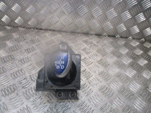2014 GENUINE TOYOTA AURIS AUTOMATIC GEAR SELECTOR/LEVER KNOB 75C582RHD - Image 2