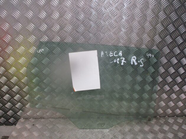 2017 GENUIEN SEAT ATECA REAR RIGHT DRIVER SIDE WINDOW GLASS 575845026 - Image 2