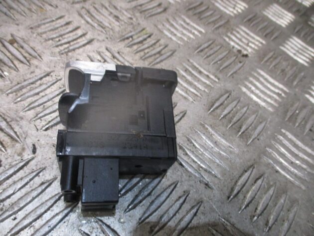 2014 GENUINE VW GOLF MK7 GOLF MK7 PARKING BRAKE SWITCH AUTO HOLD 5G0927225D - Image 2