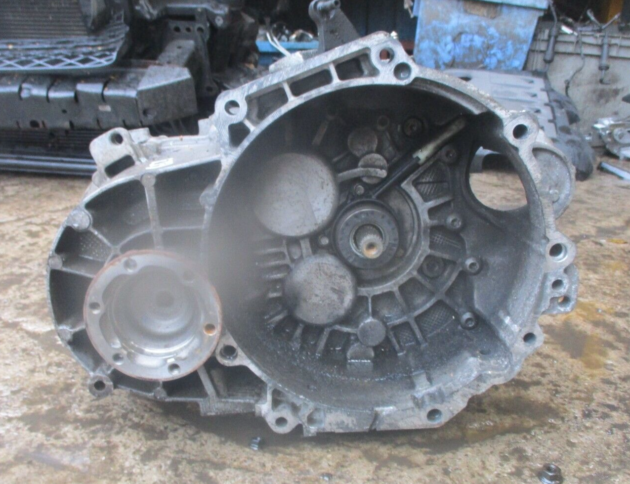 2016 GENUINE AUDI A3 6 SPEED MANUAL PFL GEAR BOX