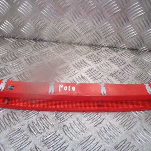 2012 GENUINE VW POLO REAR TAILGATE CENTRE THIRD BREAK LIGHT LAMP 5K0945087B