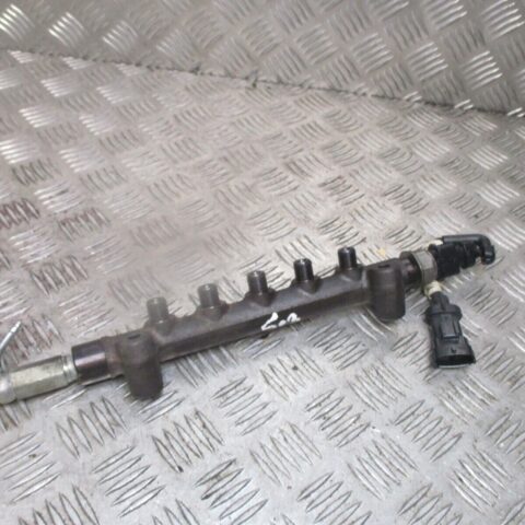 2017 GENUINE VAUXHALL ASTRA 1.6 CDTI FUEL INJECTOR RAIL 55490702