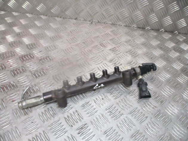 2017 GENUINE VAUXHALL ASTRA 1.6 CDTI FUEL INJECTOR RAIL 55490702
