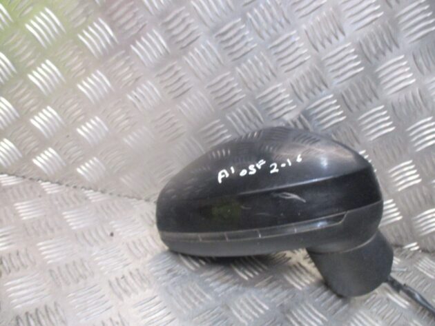 2016 GENUINE AUDI A1 FRONT RIGHT DRIVER SIDE WING MIRROR OSF
