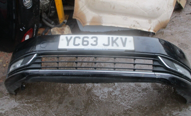2013 GENUINE VW PASSAT B7 SALOON FRONT BUMPER COMPLETE - Image 4