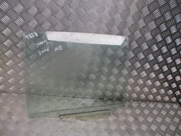 2006 GENUINE TOYOTA YARIS REAR LEFT PASSENGER SIDE DOOR WINDOW GLASS NSR