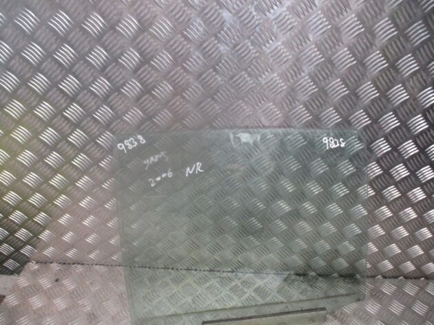 2006 GENUINE TOYOTA YARIS REAR LEFT PASSENGER SIDE DOOR WINDOW GLASS NSR - Image 2