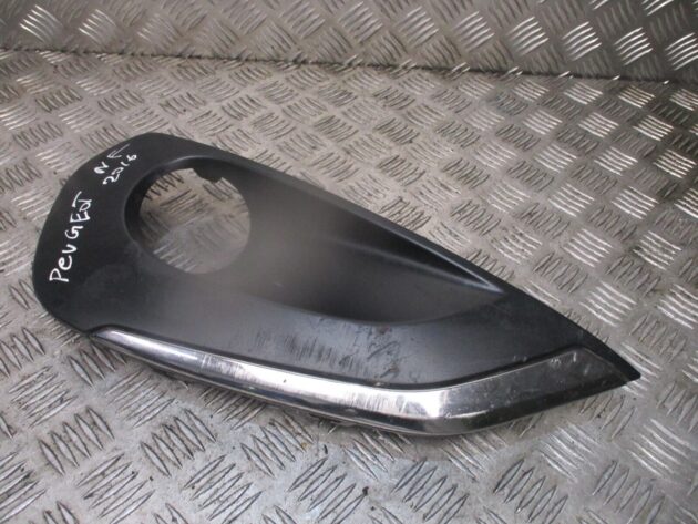2016 GENUINE PEUGEOT 208 FRONT LEFT PASSENGER SIDE FOG LIGHT LAMP 9810729877