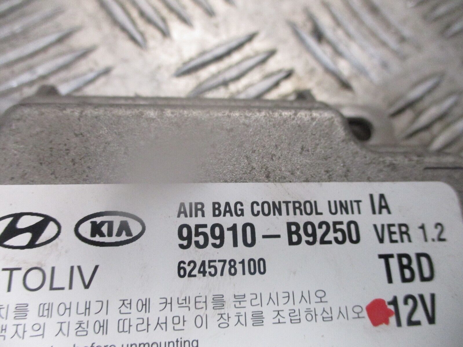 2014 GENUINE HYUNDAI I10 SRS ECU BAG CONTROL MODULE UNIT 95910B9250 - Image 3