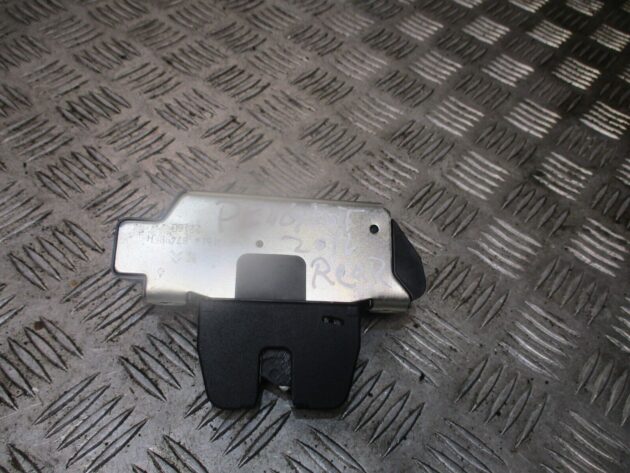 2016 GENUINE PEUGEOT 208 REAR TAILGATE BOOTLID LOCK MECHANISM