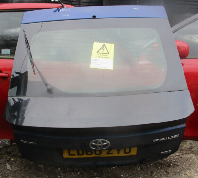 2010 GENUINE TOYOTA PRIUS REAR TAILGATE BOOTLID
