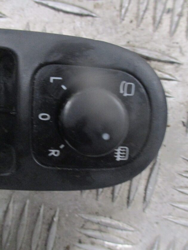 2012 GENUINE VW GOLF MK6 MIRROR ADJUSTER SWITCH 1K0959565J - Image 2