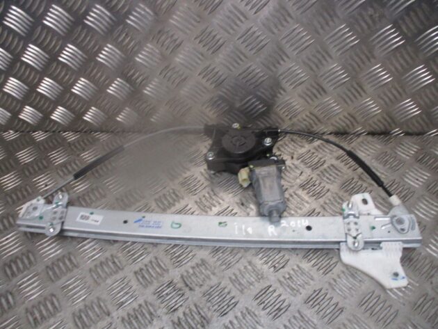 2014 GENUINE HYUNDAI I10 FRONT RIGHT DRIVER SIDE DOOR WINDOW REGULATOR82402B4110 - Image 2