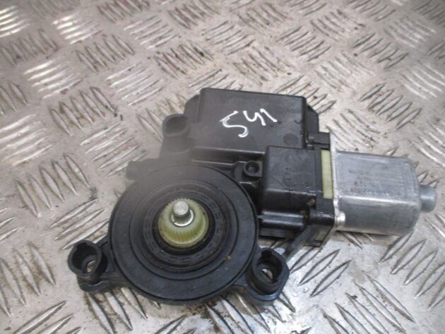 2012 GENUINE VW POLO 6R FRONT LEFT PASSENGER SIDE WINDOW MOTOR 6R0959801AD