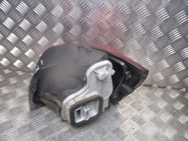 2012 GENUINE VW POLO 6R REAR LEFT PASSENGER SIDE BODY LIGHT LAMP 6R0945095AH - Image 3
