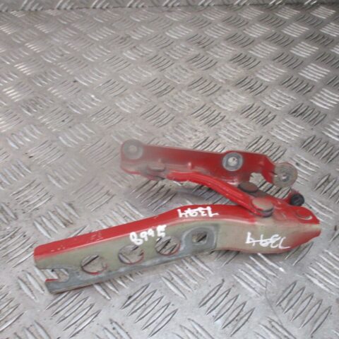 2012 GENUINE SKODA OCTAVIA FRONT RIGHT DRIVER SIDE BONNET HINGE 1Z0823302C
