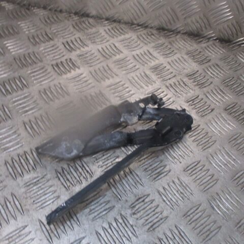 2012 GENUINE VW MK6 FRONT LEFT PASSENGER SIDE BONNET HINGE 5K0823301B