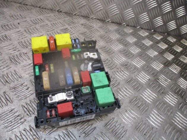 2016 GENUINE PEUGEOT 208 FUSE BOX RELAY CONTROL MODULE UNIT 9804848480