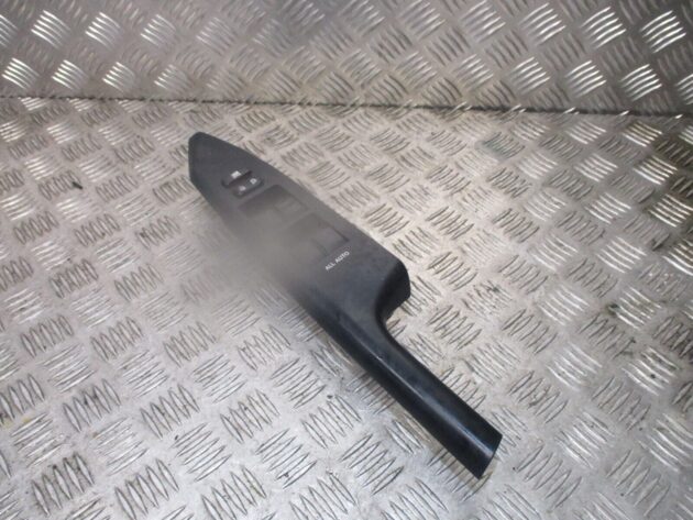 2015 GENUINE LEXUS CT200 FRONT RIGHT DRIVER SIDE WINDOW SWITCH 8404033080 - Image 2