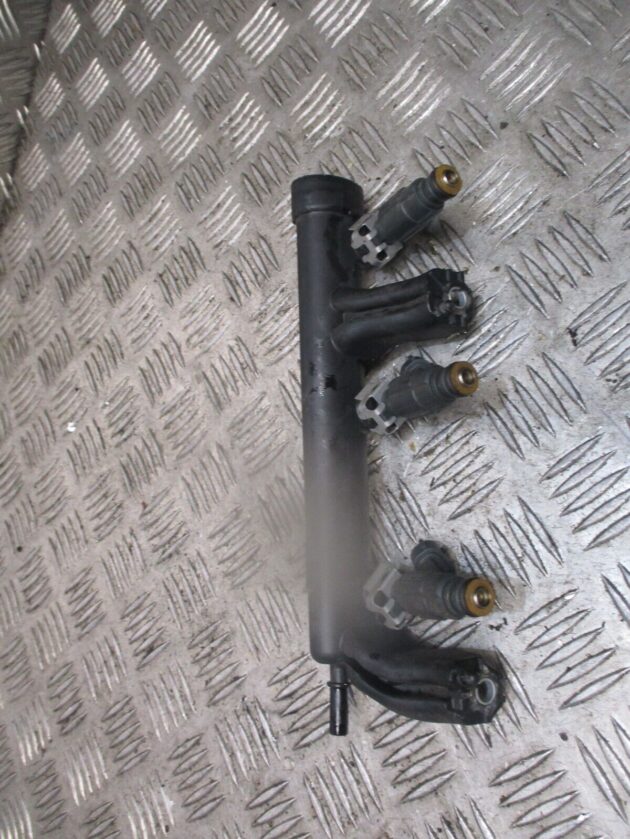 2016 GENUINE PEUGEOT 208 1.2 PETROL FUEL INJECTOR RAIL 9816955780 - Image 2