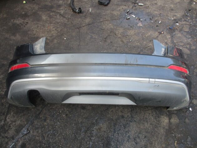 2020 GENUINE AUDI Q2 RARE COMPLETE BUMPER WITH SENSOR - Image 2