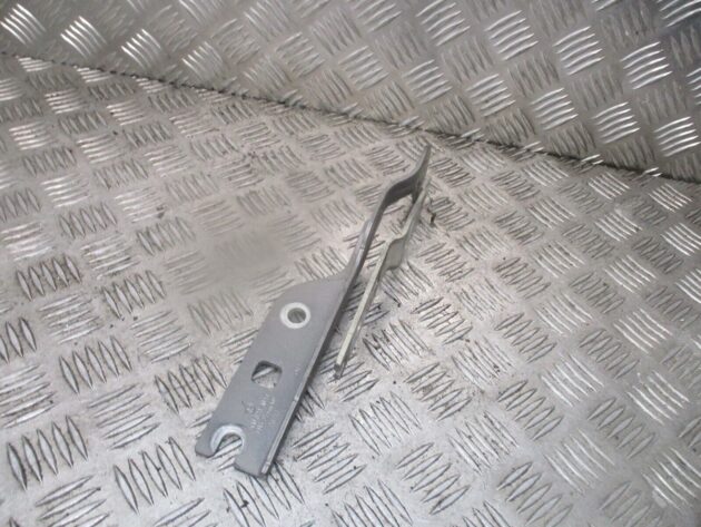 2013 GENUINE VW GOLF MK7 FRONT RIGHT DRIVER SIDE BONNET HINGE 5G0823302B - Image 2