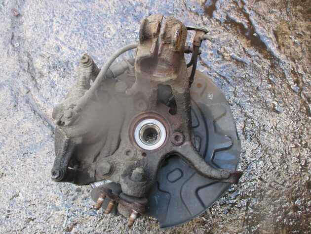 2013 GENUINE VW GOLF MK7 1.6 TDI FRONT RIGHT DRIVER SIDE HUB OSF - Image 3