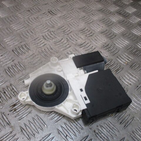 2011 GENUINE AUDI TT FRONT LEFT PASSENGER SIDE WINDOW MOTOR 8J8959802J