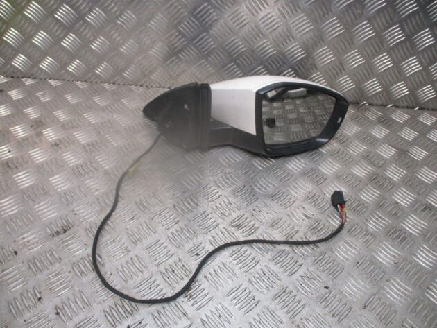2016 GENUINE SKODA OCTAVIA FRONT RIGHT DRIVER SIDE DOOR WING MIRROR 5E0857934 - Image 3