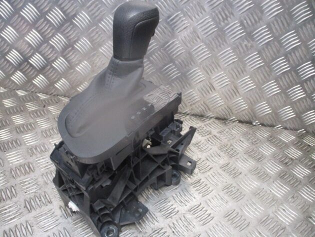 2021 GENUINE TOYOTA YARIS GEAR SELECTOR SHIFTER MECHANISM 75G591RHD