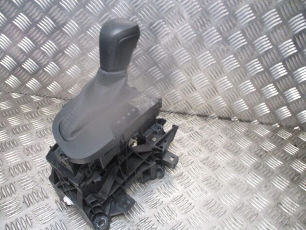 2021 GENUINE TOYOTA YARIS GEAR SELECTOR SHIFTER MECHANISM 75G591RHD - Image 2