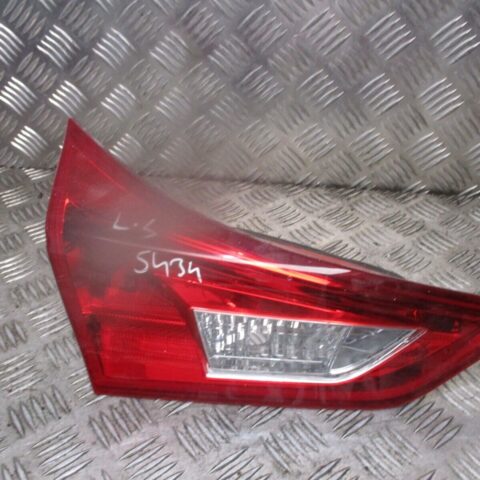 2014 GENUINE TOYOTA AURIS REAR LEFT PASSENGER SIDE INNER TAILLIGHT LAMP