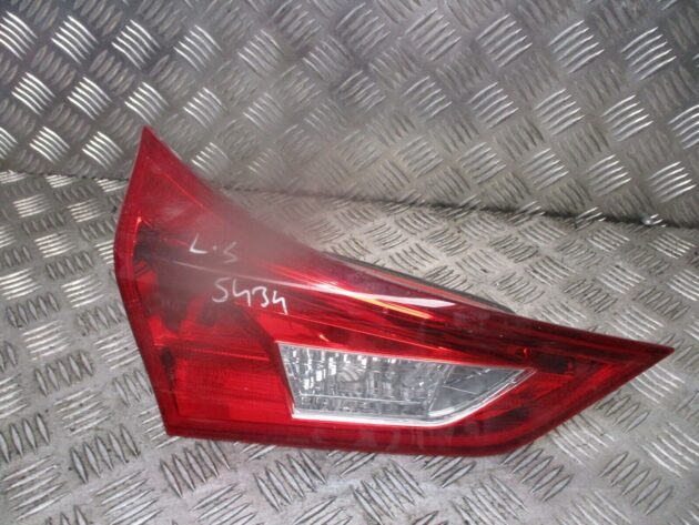 2014 GENUINE TOYOTA AURIS REAR LEFT PASSENGER SIDE INNER TAILLIGHT LAMP - Image 2