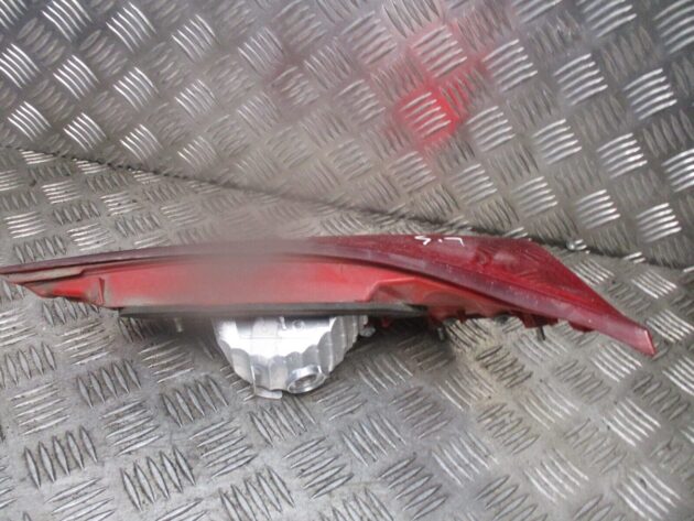 2014 GENUINE TOYOTA AURIS REAR LEFT PASSENGER SIDE INNER TAILLIGHT LAMP - Image 3