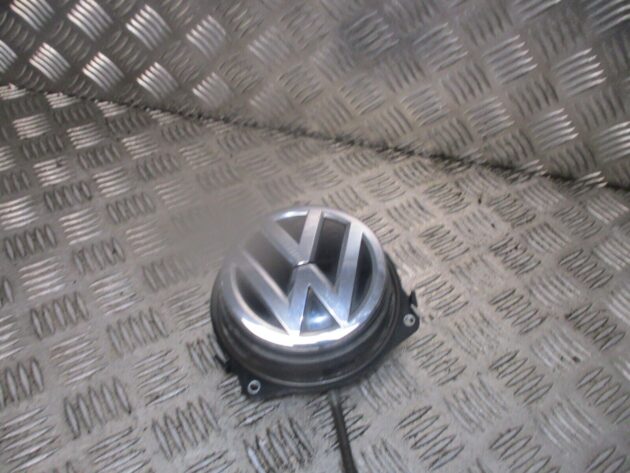 2016 GENUINE VW GOLF MK7 REAR TAILGATE RELEASE BADGE HANDLE 5G6827469F - Image 2