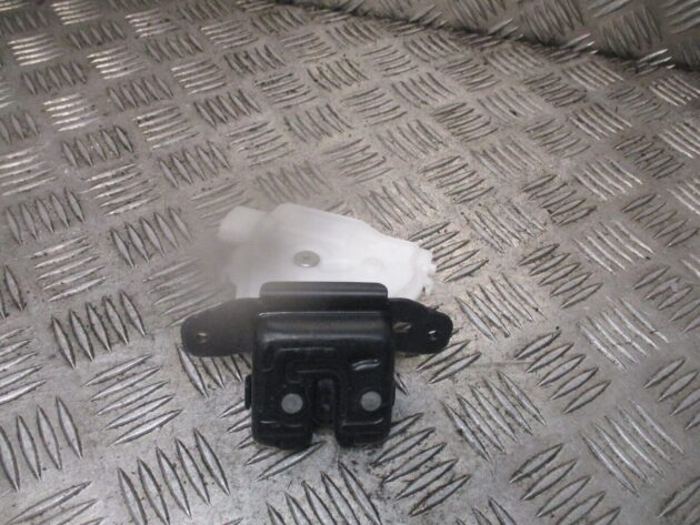2014 GENUINE TOYOTA AURIS REAR TAILGATE BOOTLID LOCK LATCH MECHANISM - Image 2