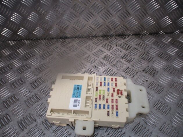 2013 GENUINE HYUNDAI IX35 FUSE RELAY BOX MODULE UNIT 919502S550 - Image 2