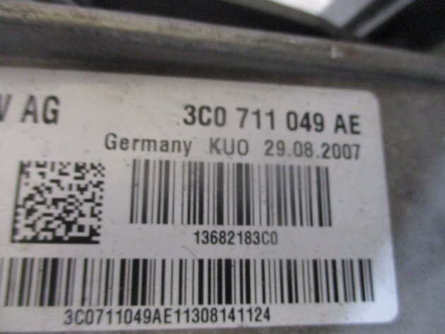2014 GENUINE VW PASSAT B7 6 SPEED GEAR SELECTOR & LINKAGE 3C0711049AE - Image 2