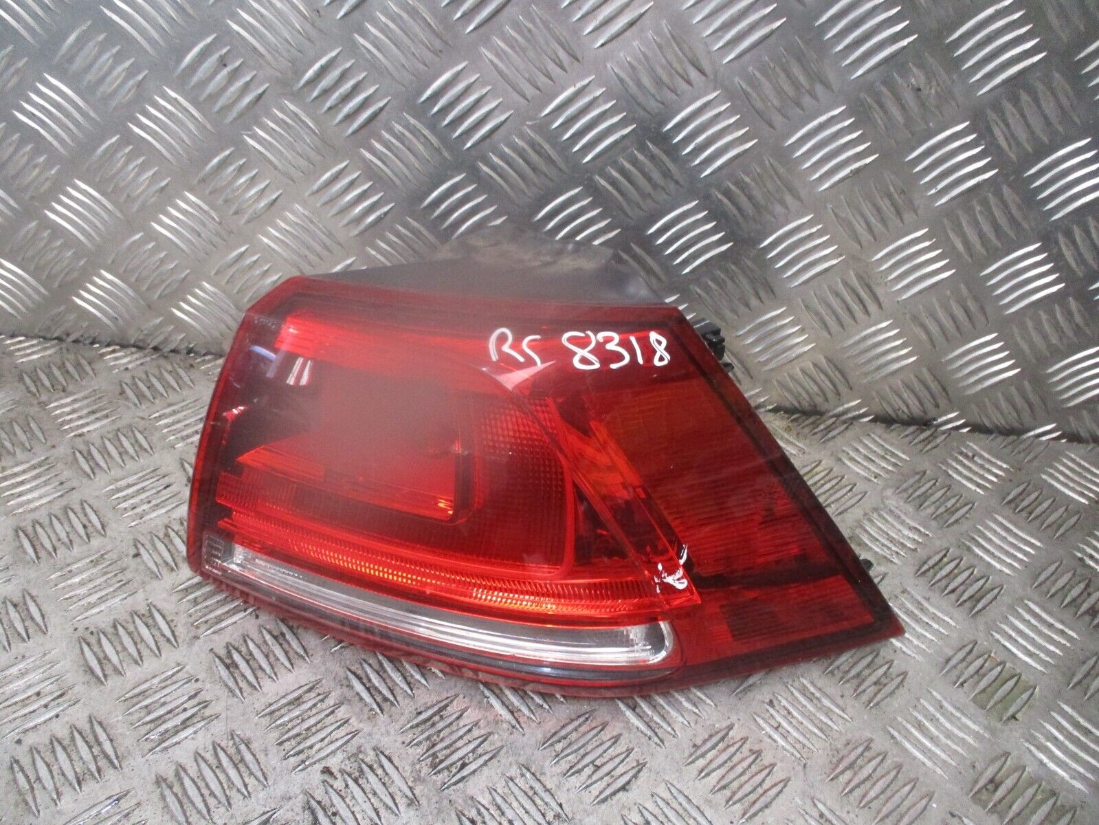 2015 GENUINE VW GOLF MK7 REAR RIGHT DRIVER SIDE BODY TAILLIGHT LAMP 5G0945096M