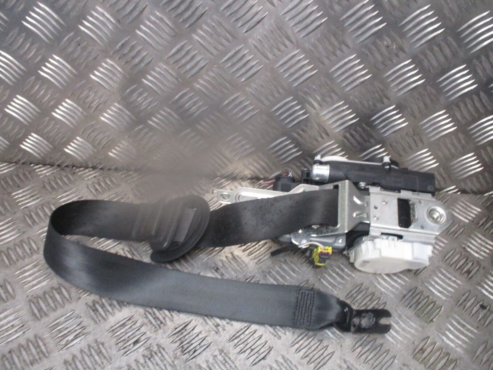 2015 GENUINE VW GOLF MK7 FRONT LEFT PASSENGER SIDE SEAT BELT 5G4857705N - Image 3