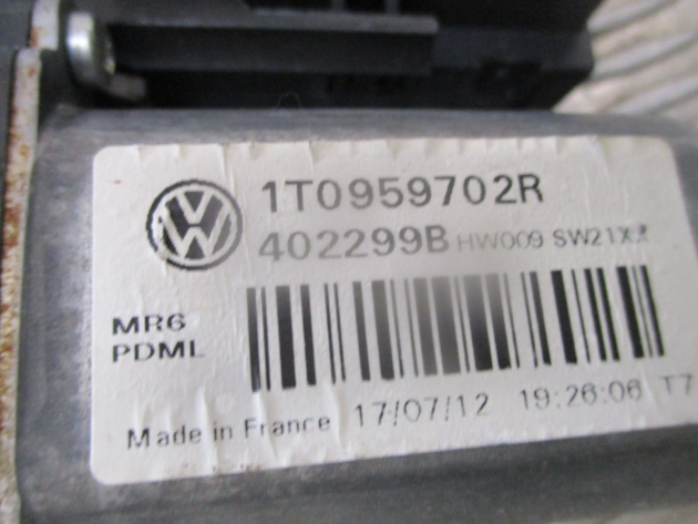 2012 GENUINE SKODA OCTAVIA FRONT LEFT PASSENGER SIDE WINDOW MOTOR 1T0959702R - Image 2