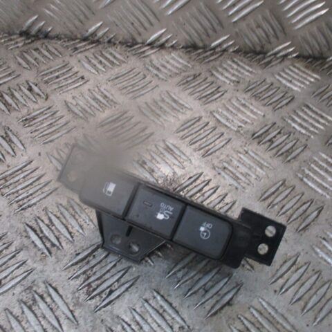2019 GENUINE HYUNDAI IONIQ FUEL FLAP RELEASE BUTTON 93555G2950