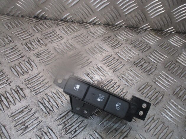 2019 GENUINE HYUNDAI IONIQ FUEL FLAP RELEASE BUTTON 93555G2950 - Image 2