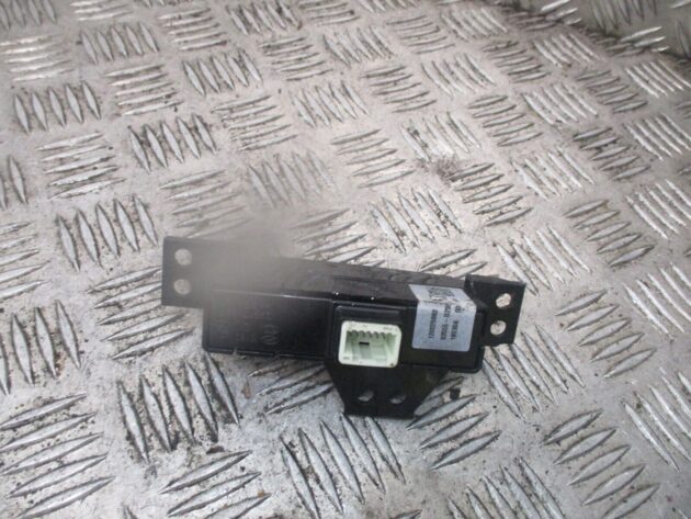 2019 GENUINE HYUNDAI IONIQ FUEL FLAP RELEASE BUTTON 93555G2950 - Image 3