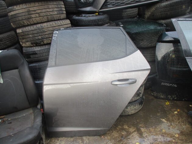 2016 GENUINE SEAT LEON HATCHABACK REAR LEFT PASSENGER SIDE BARE SHELL DOOR - Image 2