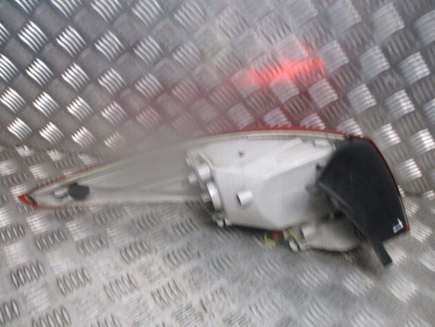 2013 GENUINE HYUNDAI IX35 REAR RIGHT DRIVER SIDE BODY OUTER LIGHT LAMP 924022Y0 - Image 4