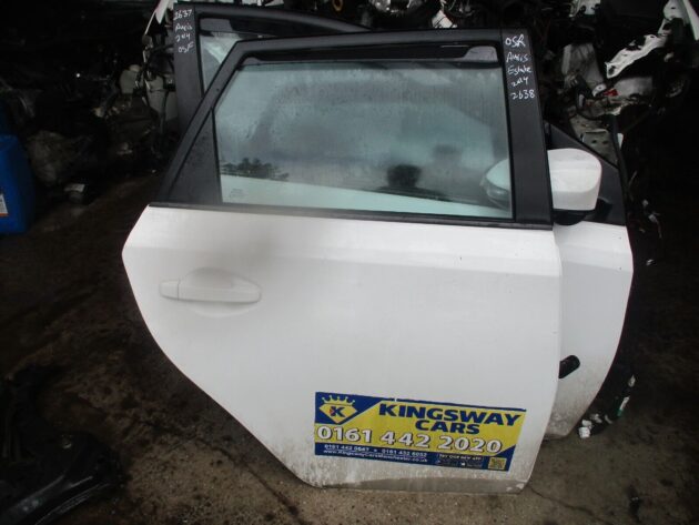 2014 GENUINE TOYOTA AURIS REAR RIGHT DRIVER SIDE BARE SHELL DOOR OSR - Image 3